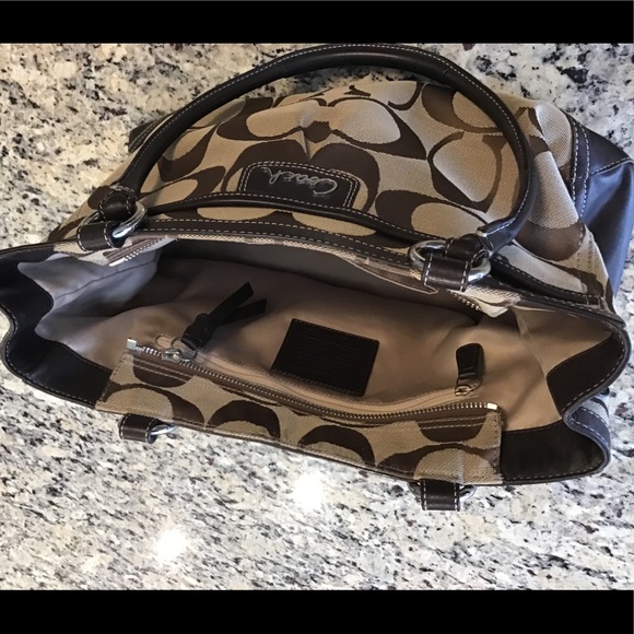 Coach Park Signature Carryall - Picture 7 of 13